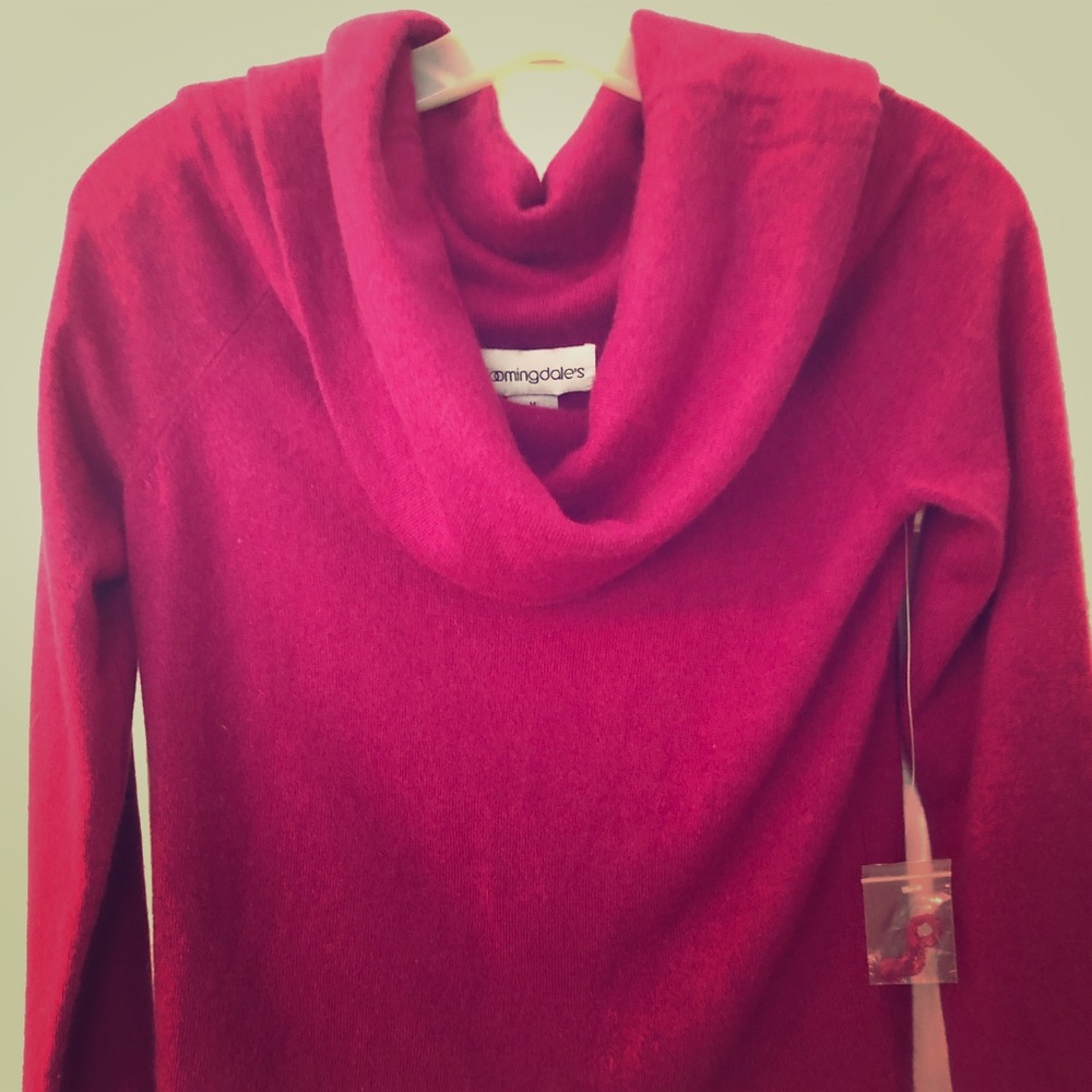 Bloomingdales cashmere sweater